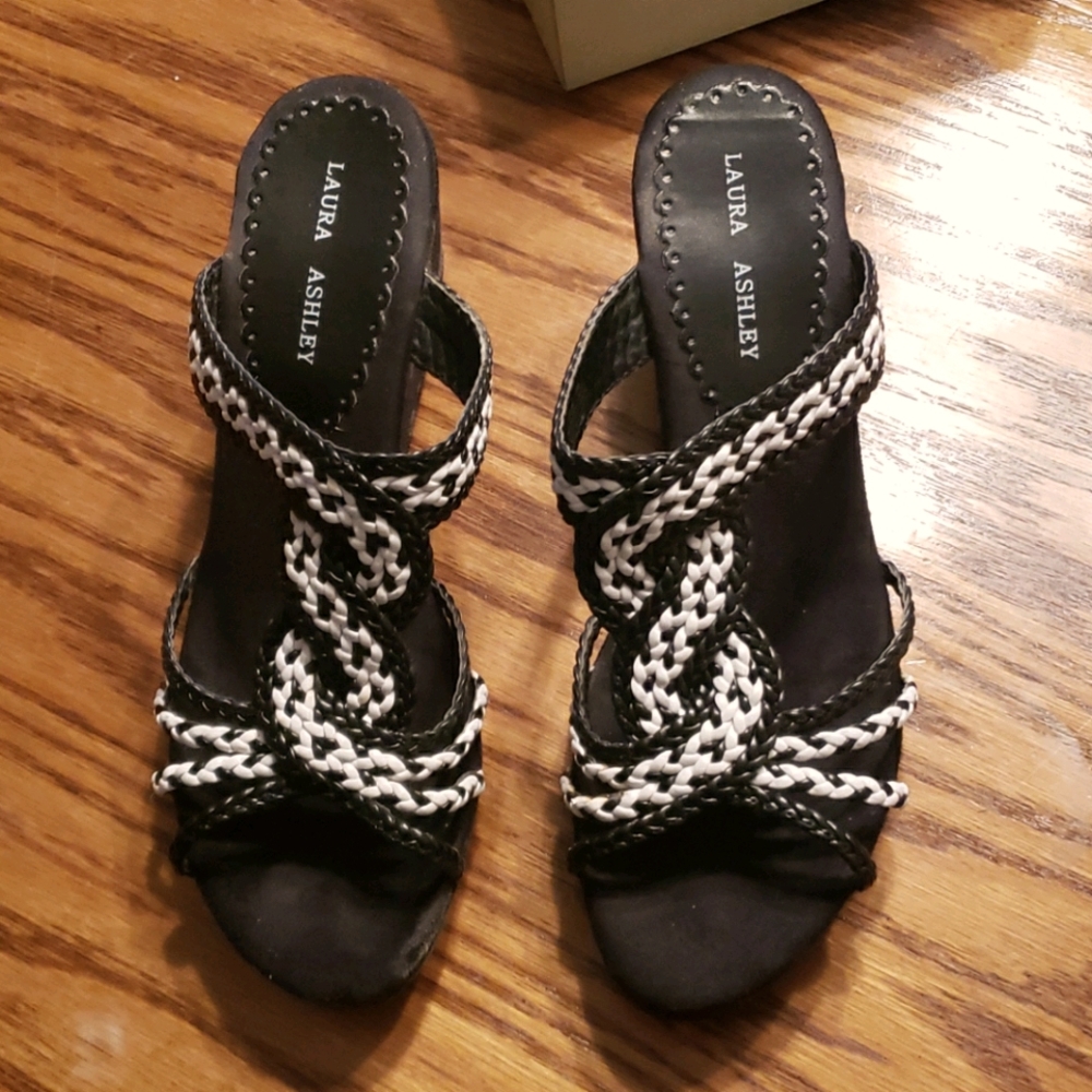 Laura Ashley sandal